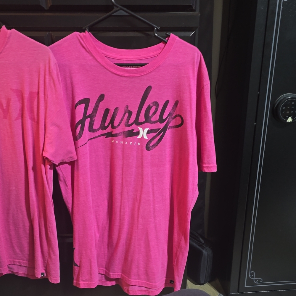 4 Hurley Shirts All Are Size Large, Excellent Condition